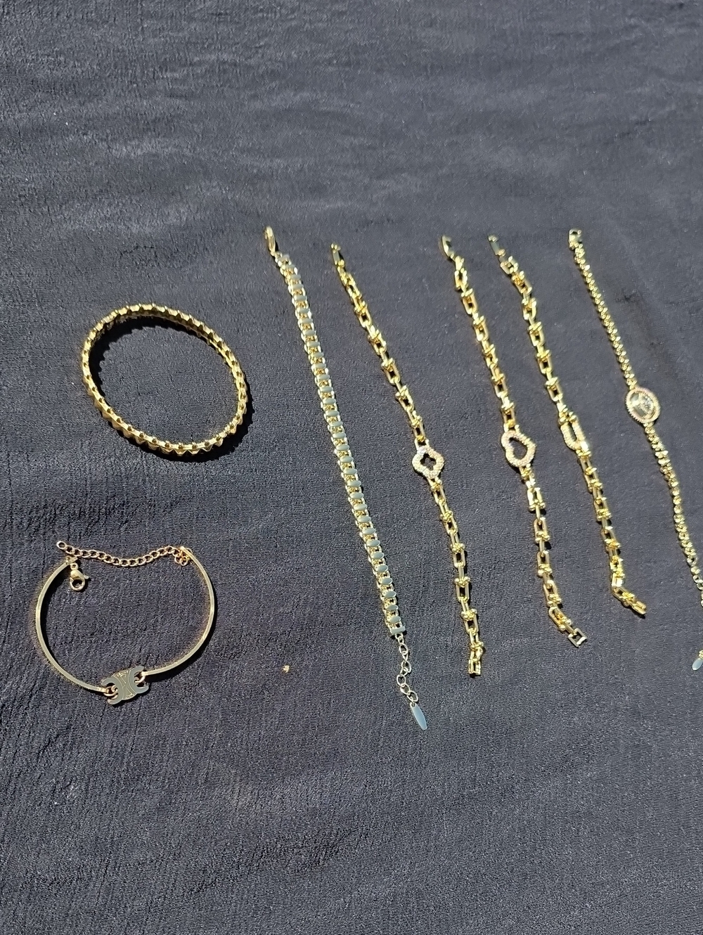NWOT Gold Tone Women's Bracelet Bundle- Elegant Link & Bangle Collection